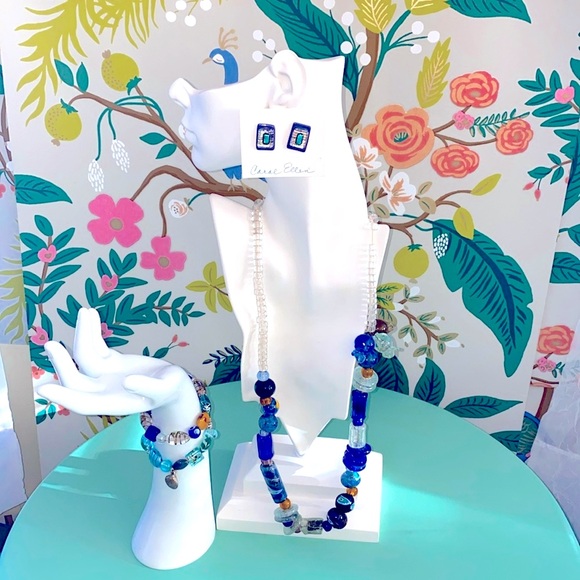 Glass jewelry set - Picture 1 of 15